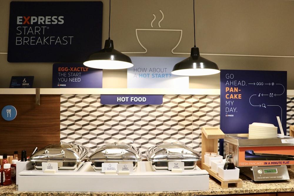 Holiday Inn Express Boston Brockton By Ihg Exteriör bild