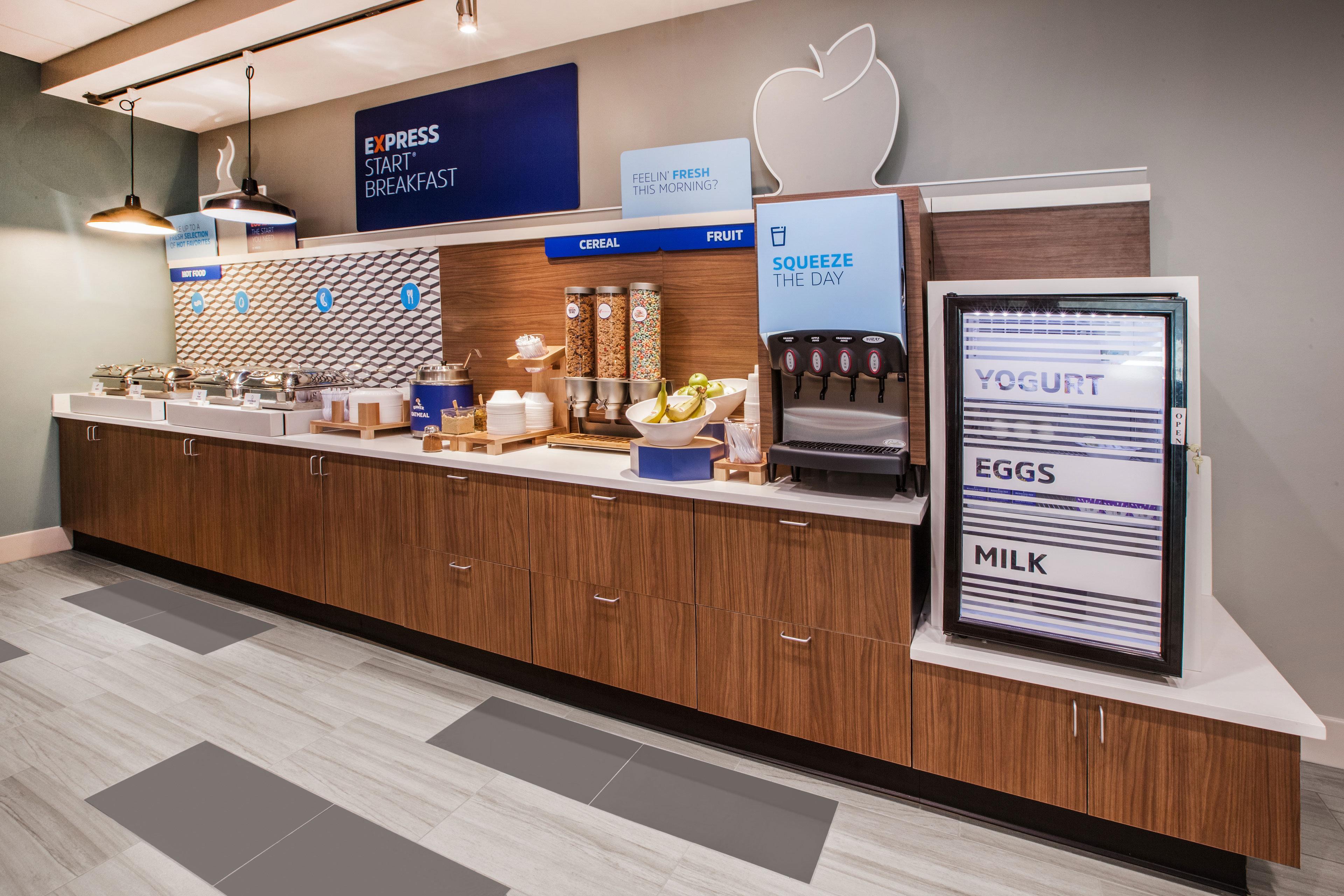 Holiday Inn Express Boston Brockton By Ihg Exteriör bild