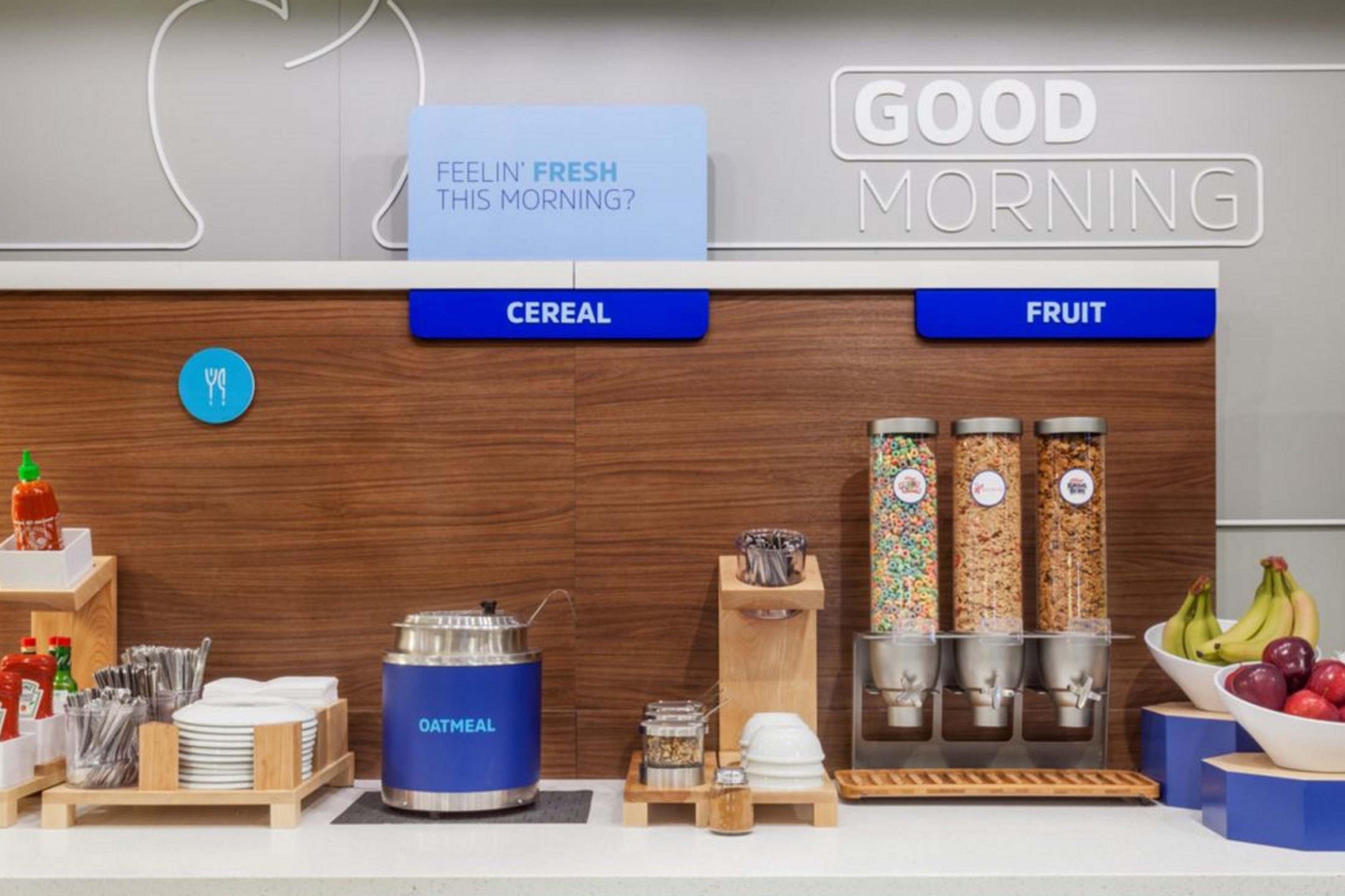 Holiday Inn Express Boston Brockton By Ihg Exteriör bild