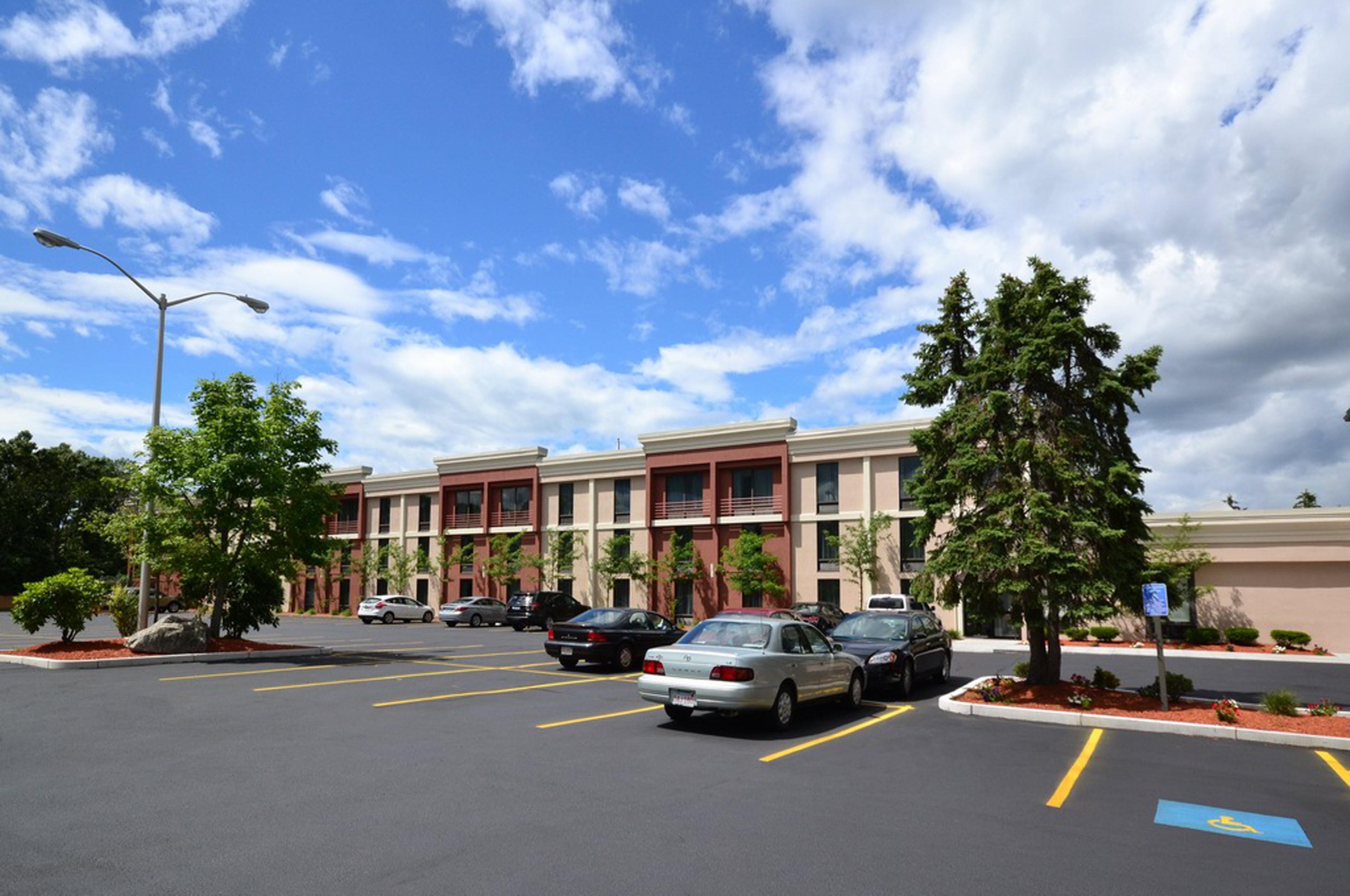 Holiday Inn Express Boston Brockton By Ihg Exteriör bild